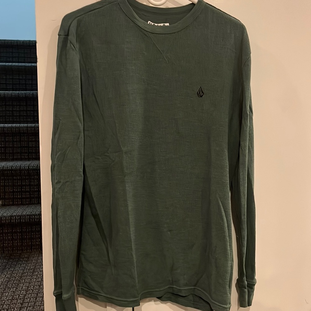 Volcom green long sleeve shirt. Size medium